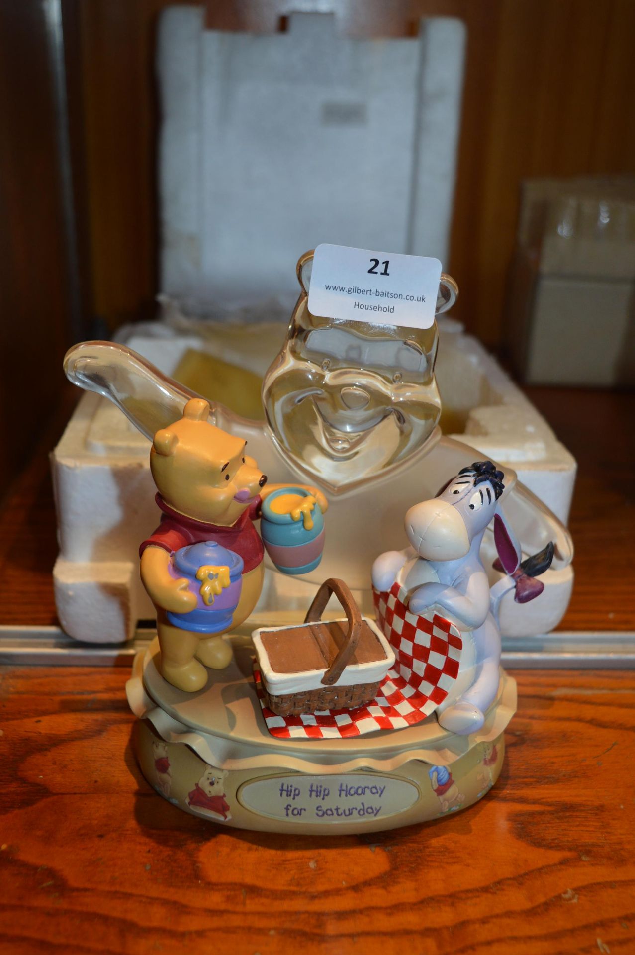 Winnie the Pooh Decorative Limited Edition Collect