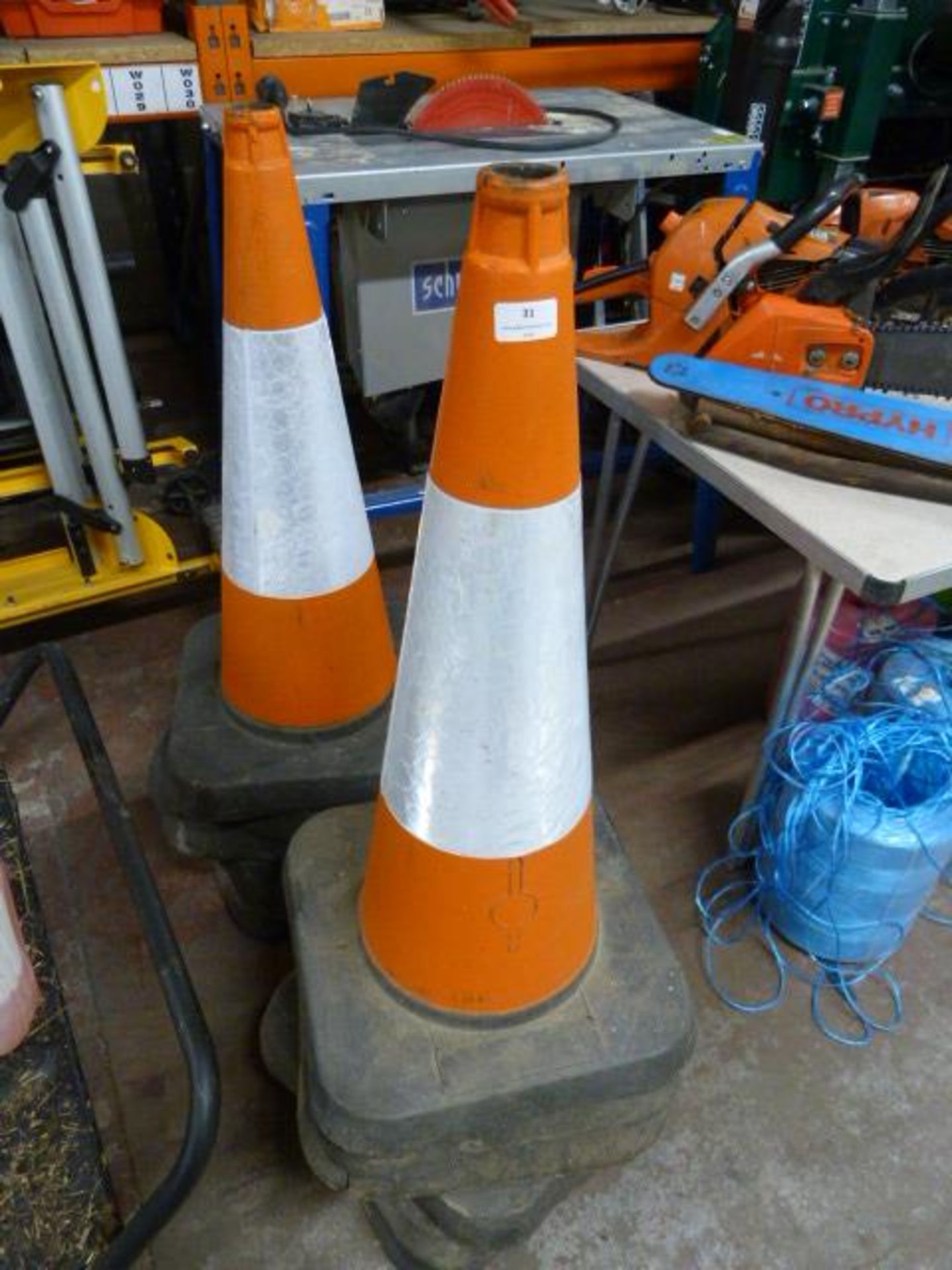 *11x Traffic Cones