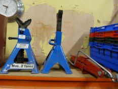 *Pair of 3 Ton Car Jacks and a 1.5 Ton Jack