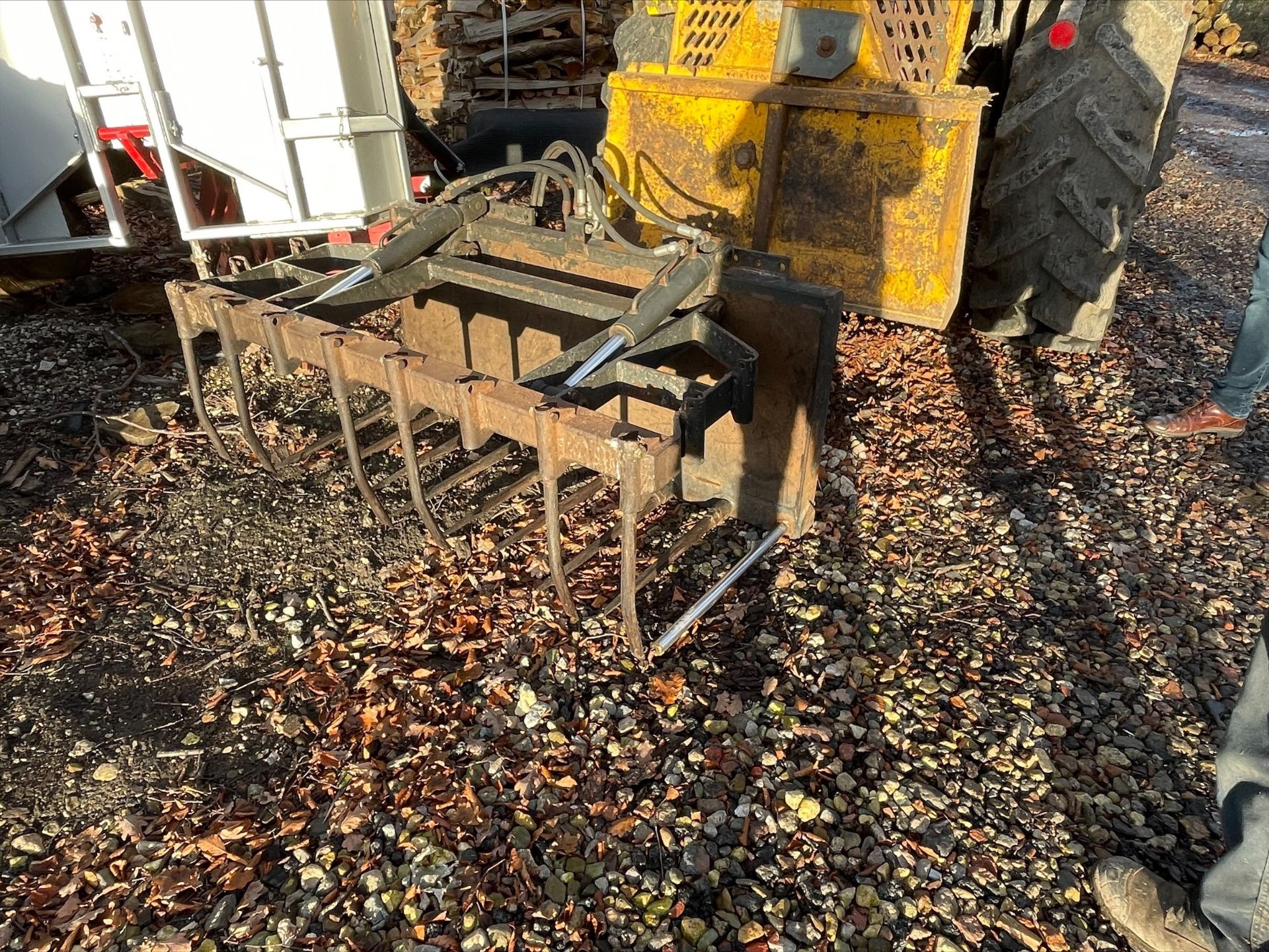 *Hydraulic Front Loader Muck Grab