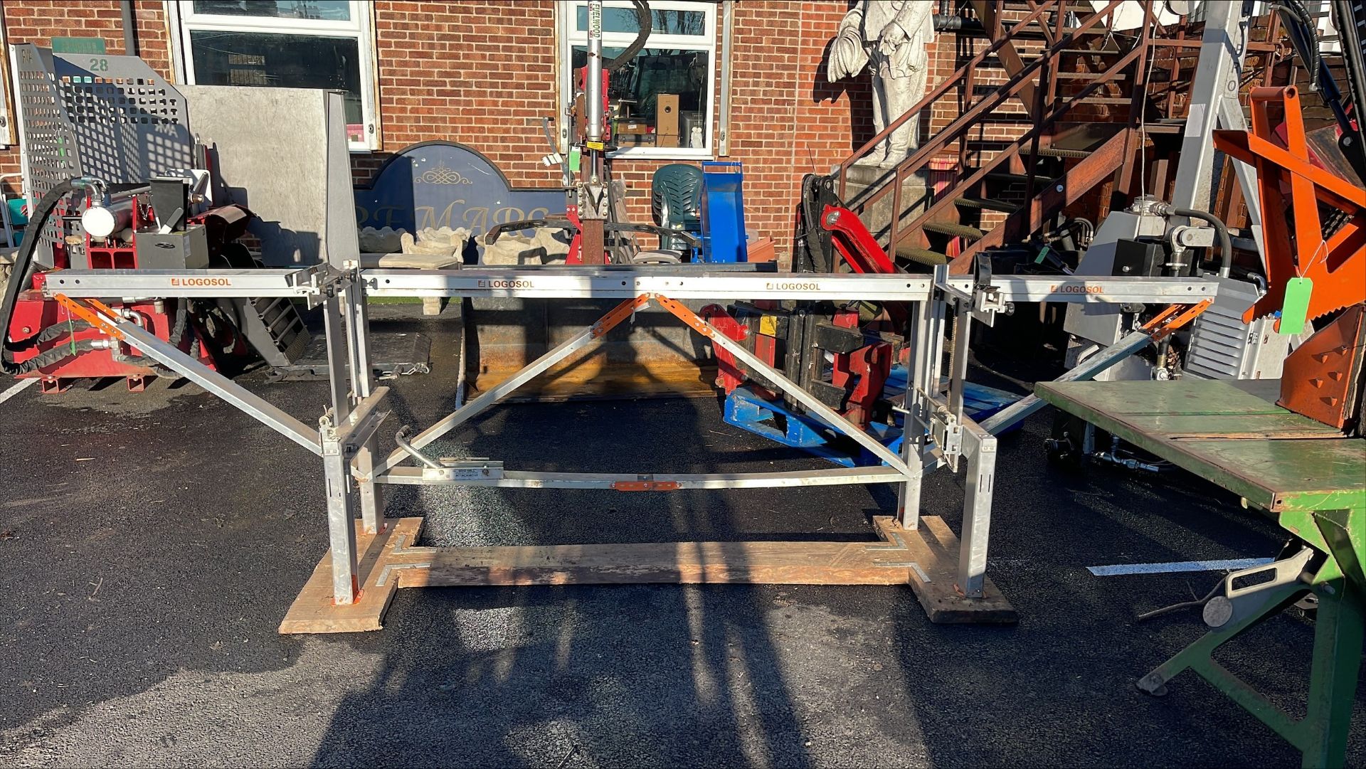 *Logosol Aluminium Chainsaw Plank Cutting Jig, 4000mm long - Image 2 of 2