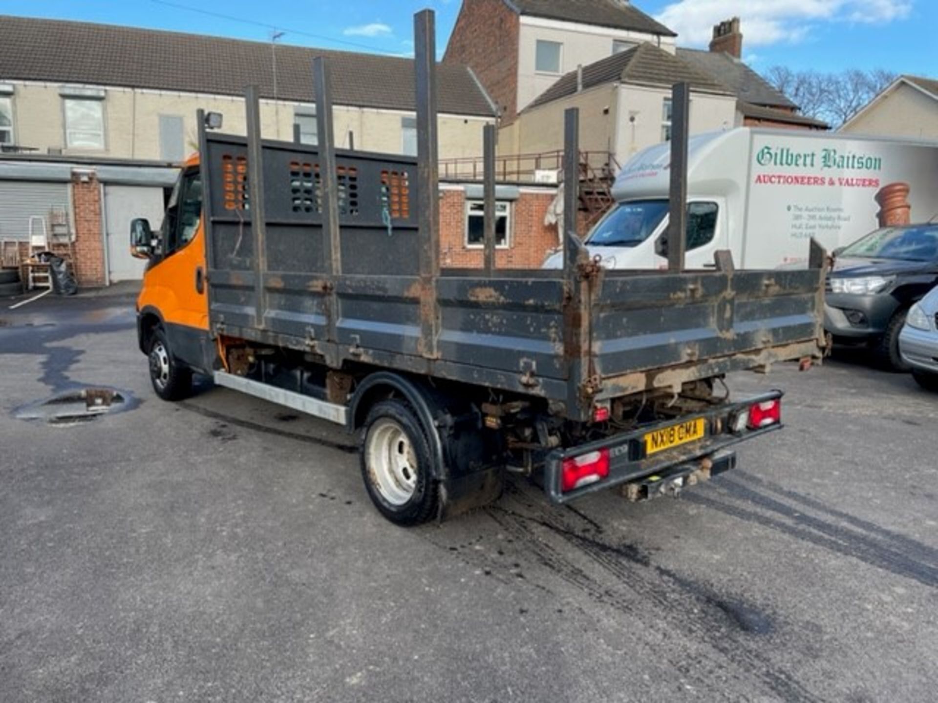 *Iveco Daily 5ton 180 Auto Tipper, Reg: NX18 OMA, 3810 engine hours, Mileage 126,911 - Image 4 of 10