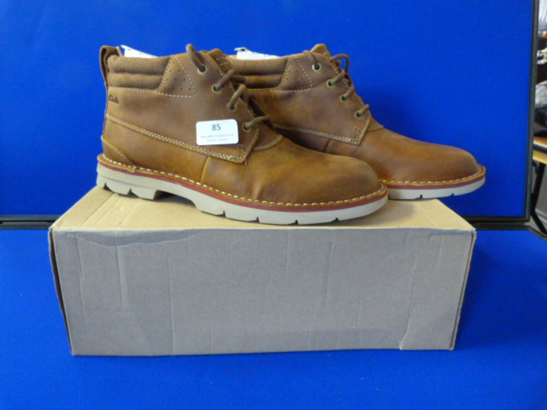 Clarke's Suede Boots (tan) Size: 8.5