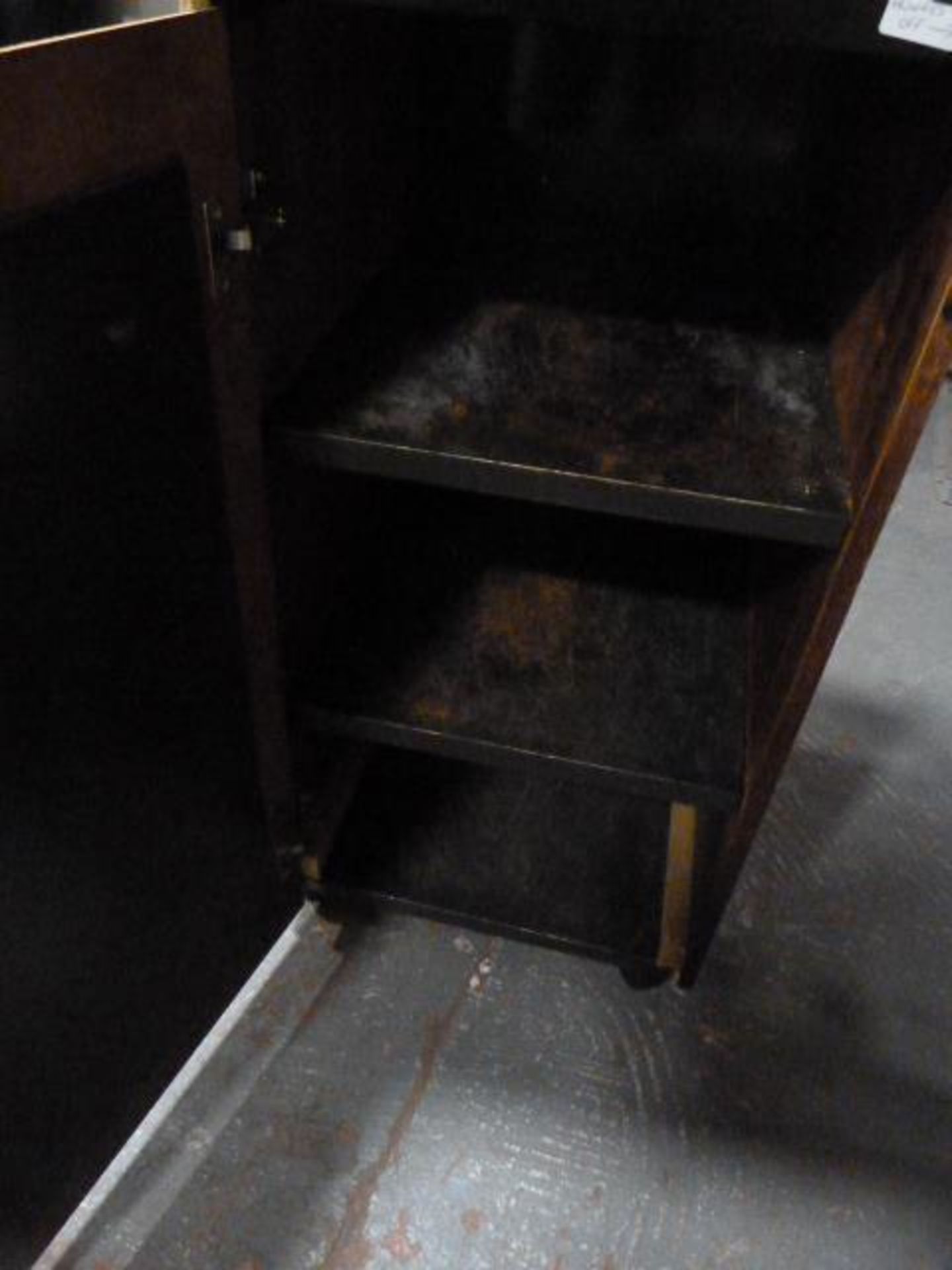 Small Cabinet with Belling Hot Plate - Image 3 of 3