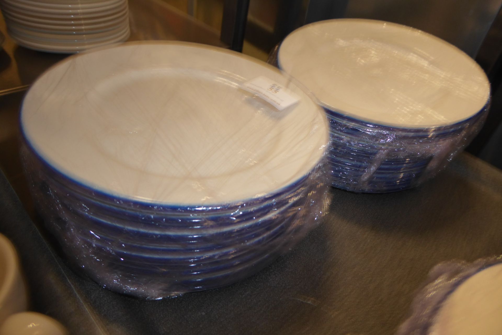 * 24 x 18cm white plates with blue rim