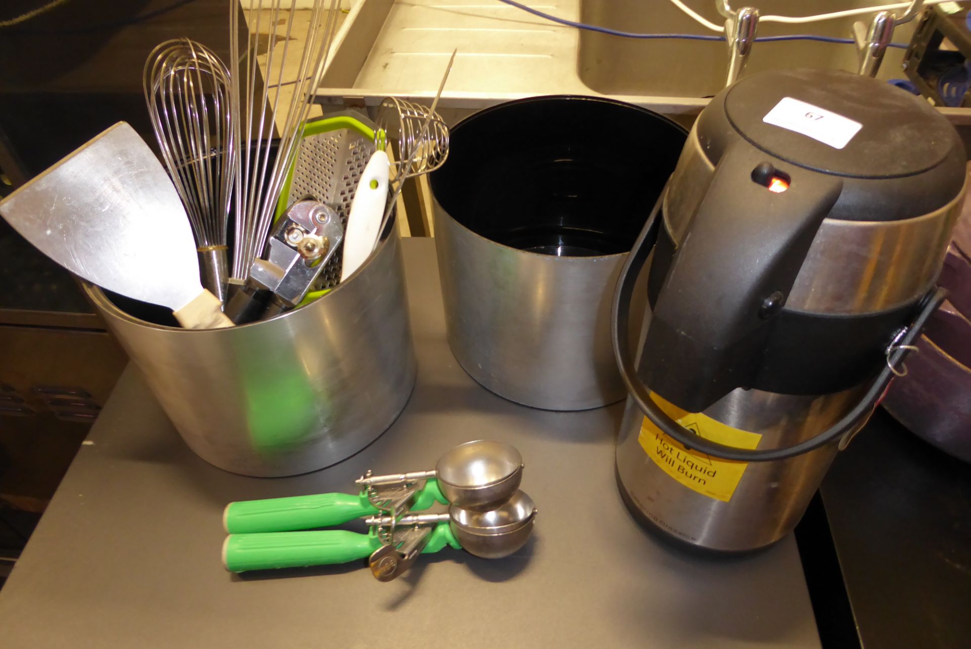* collections of utentils - inc scoops, whisks, ice buckets and hot water dispensing flask - Image 2 of 4