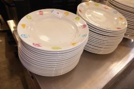 * 30 x kids character plates