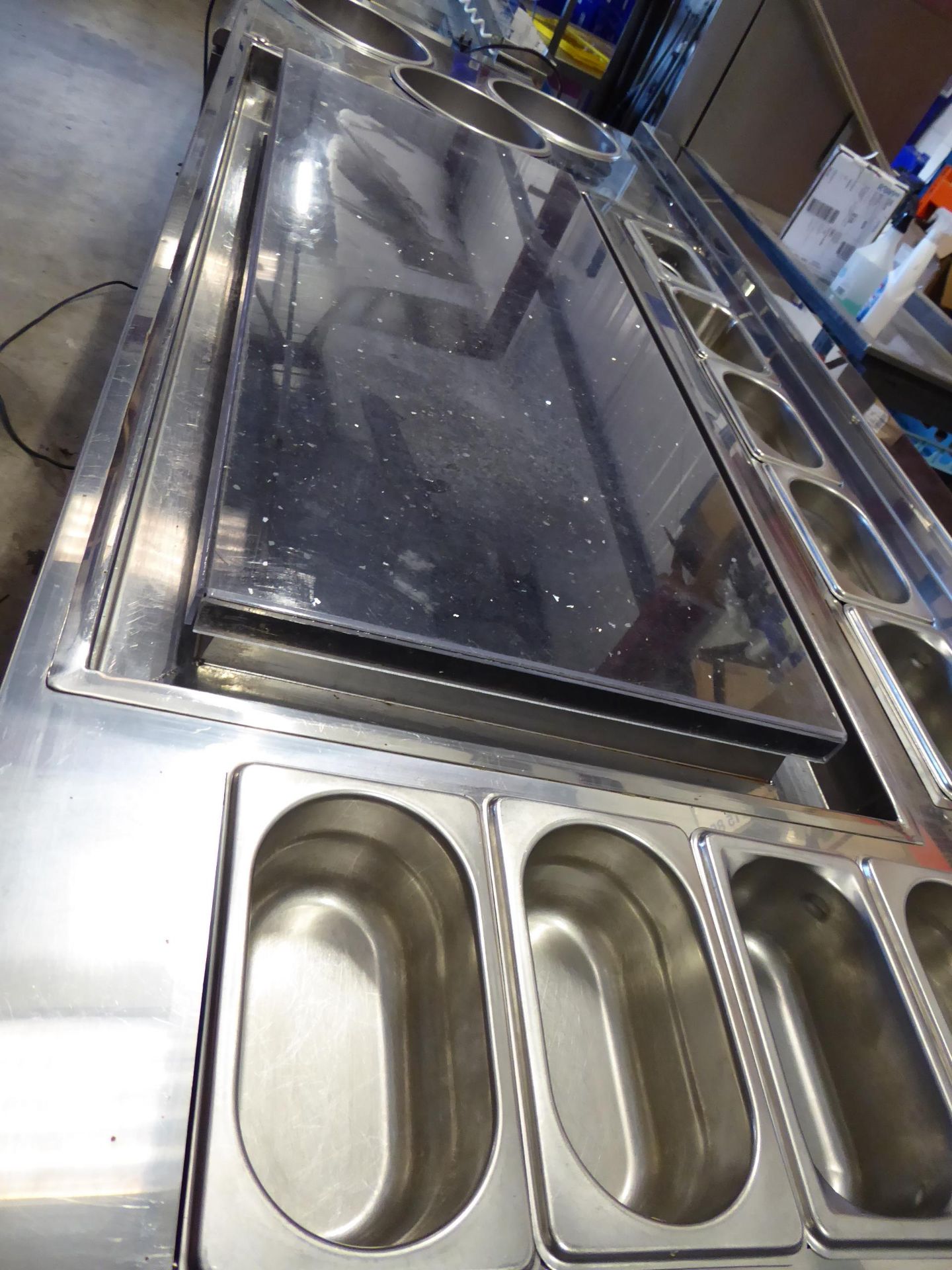 *B MIX refrigerated ice cream counter, with heated bowls and display for the production of personali - Image 6 of 13