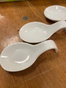 * 686 white china bridge canape spoon in plastic tray