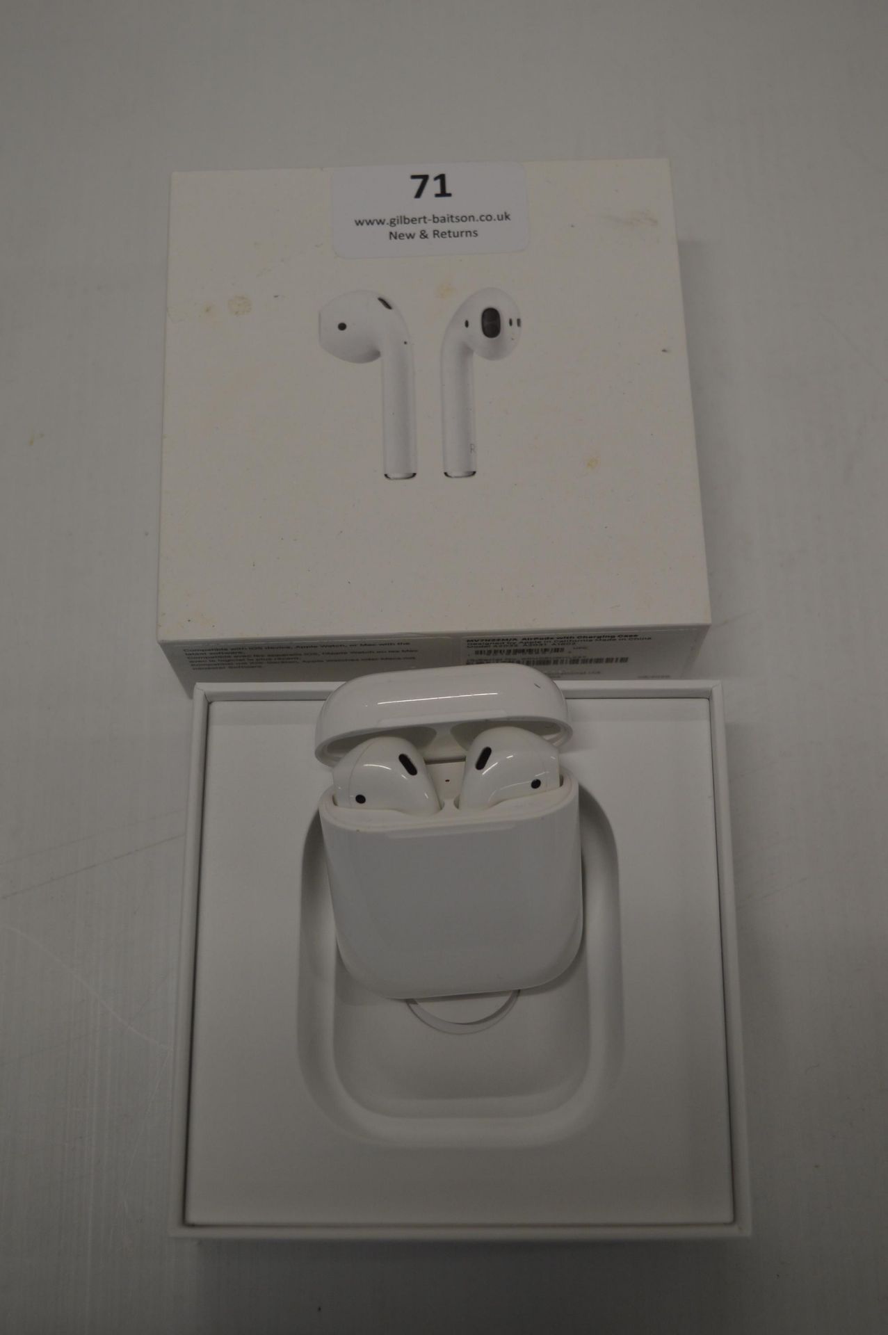 *Apple AirPods 2nd Gen with Case