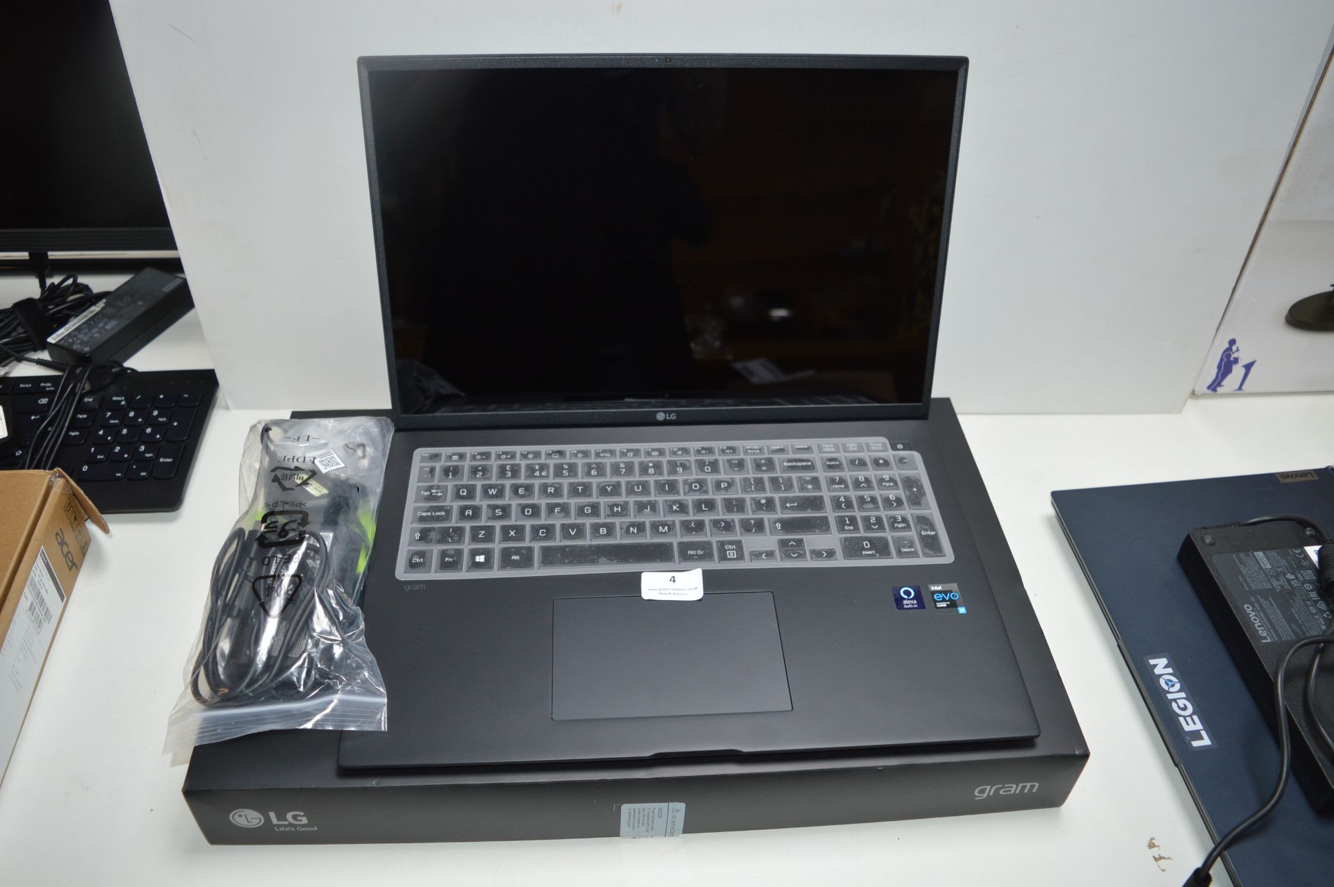 *LG Gram 17" Notebook Computer (Intel Core i7 CPU, 16GB RAM, 1TB Storage)