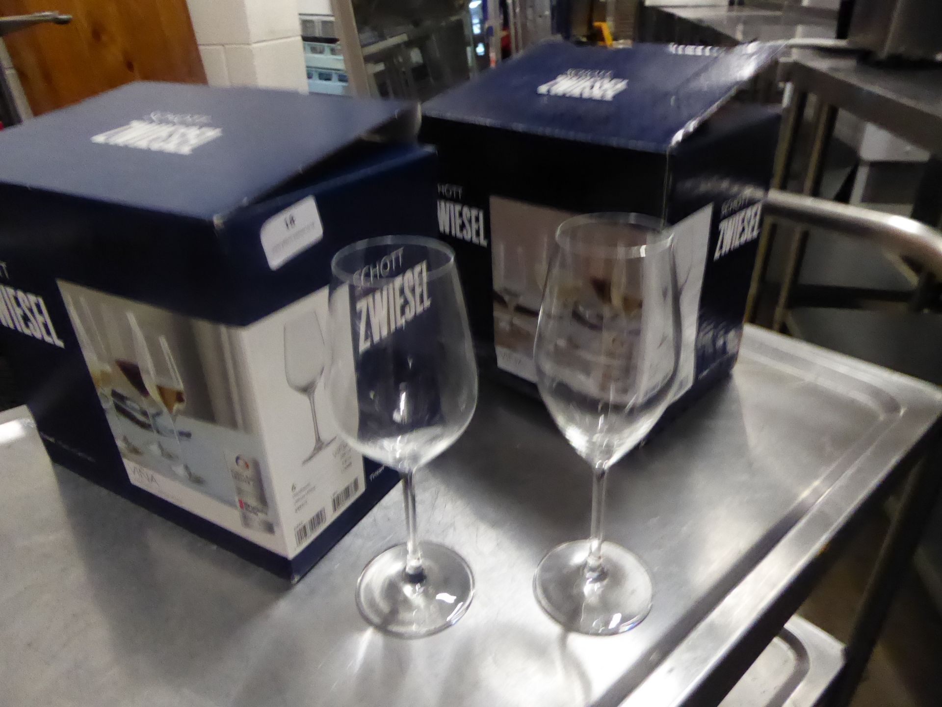 * 2 x 6 wine glasses boxed. 1 box x 270ml, 1 box x 290ml