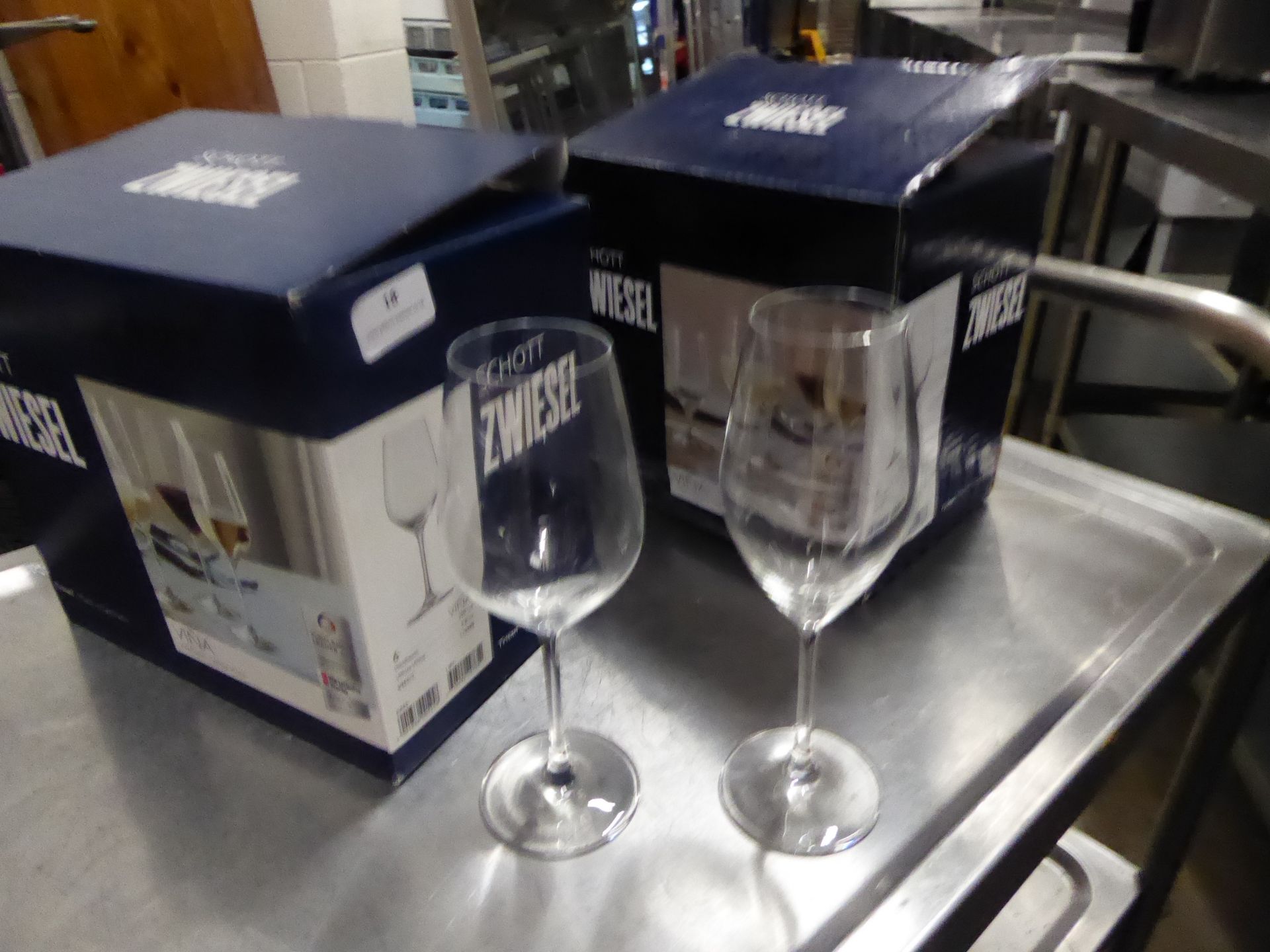 * 2 x 6 wine glasses boxed. 1 box x 270ml, 1 box x 290ml - Image 2 of 4