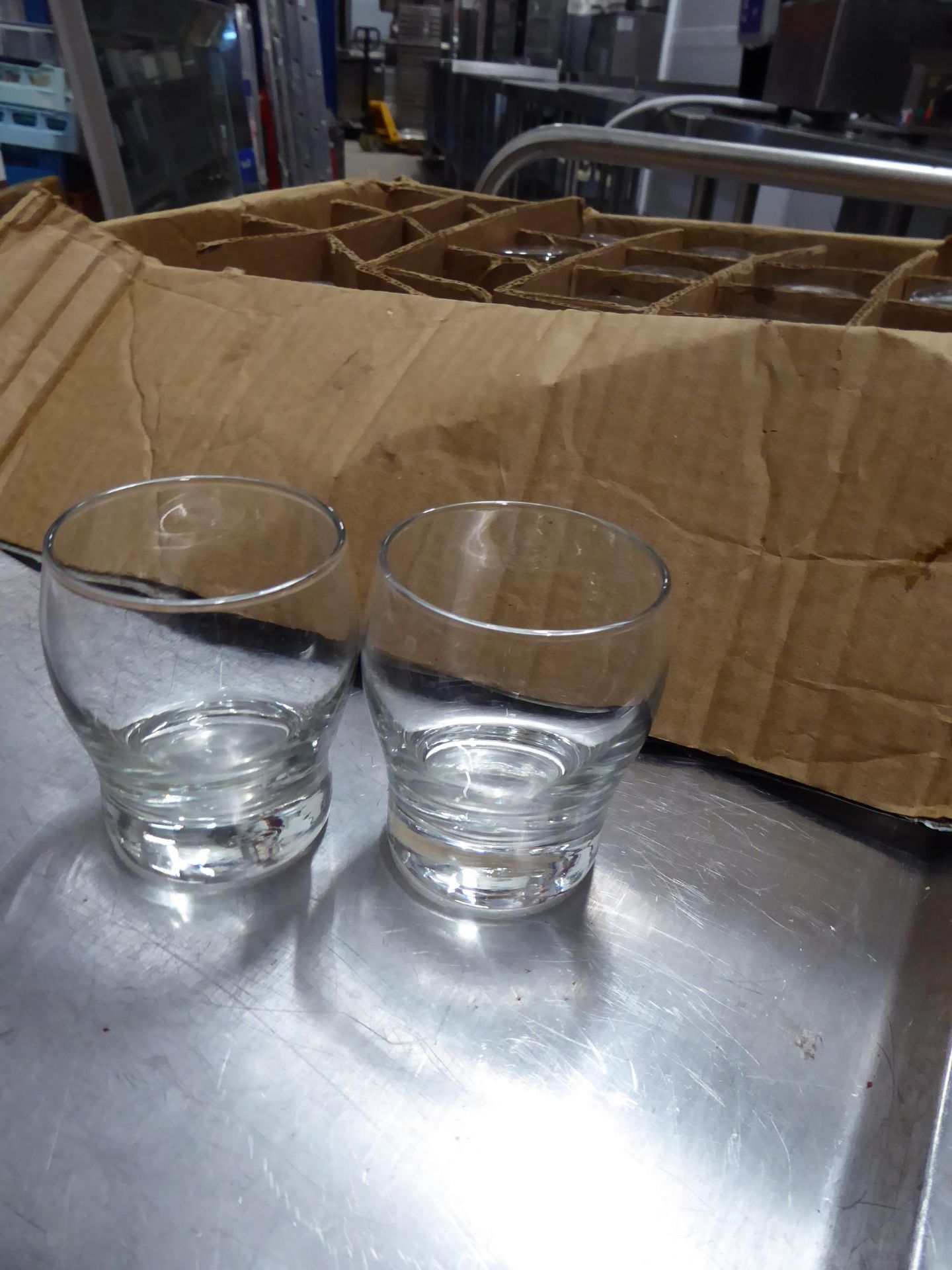 * small tumbler glasses x approx 15