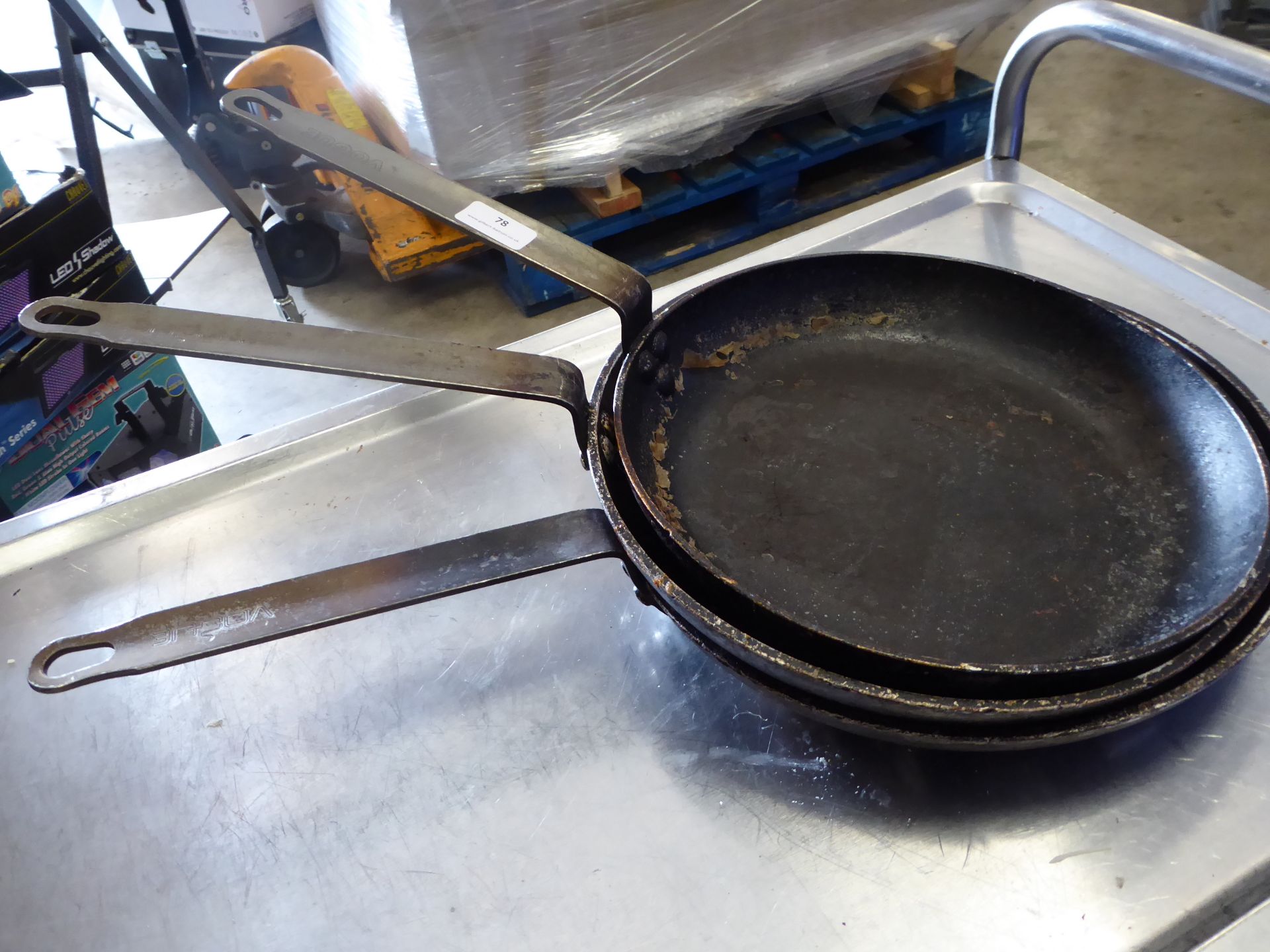 * 3 x 30cm cast frying pans