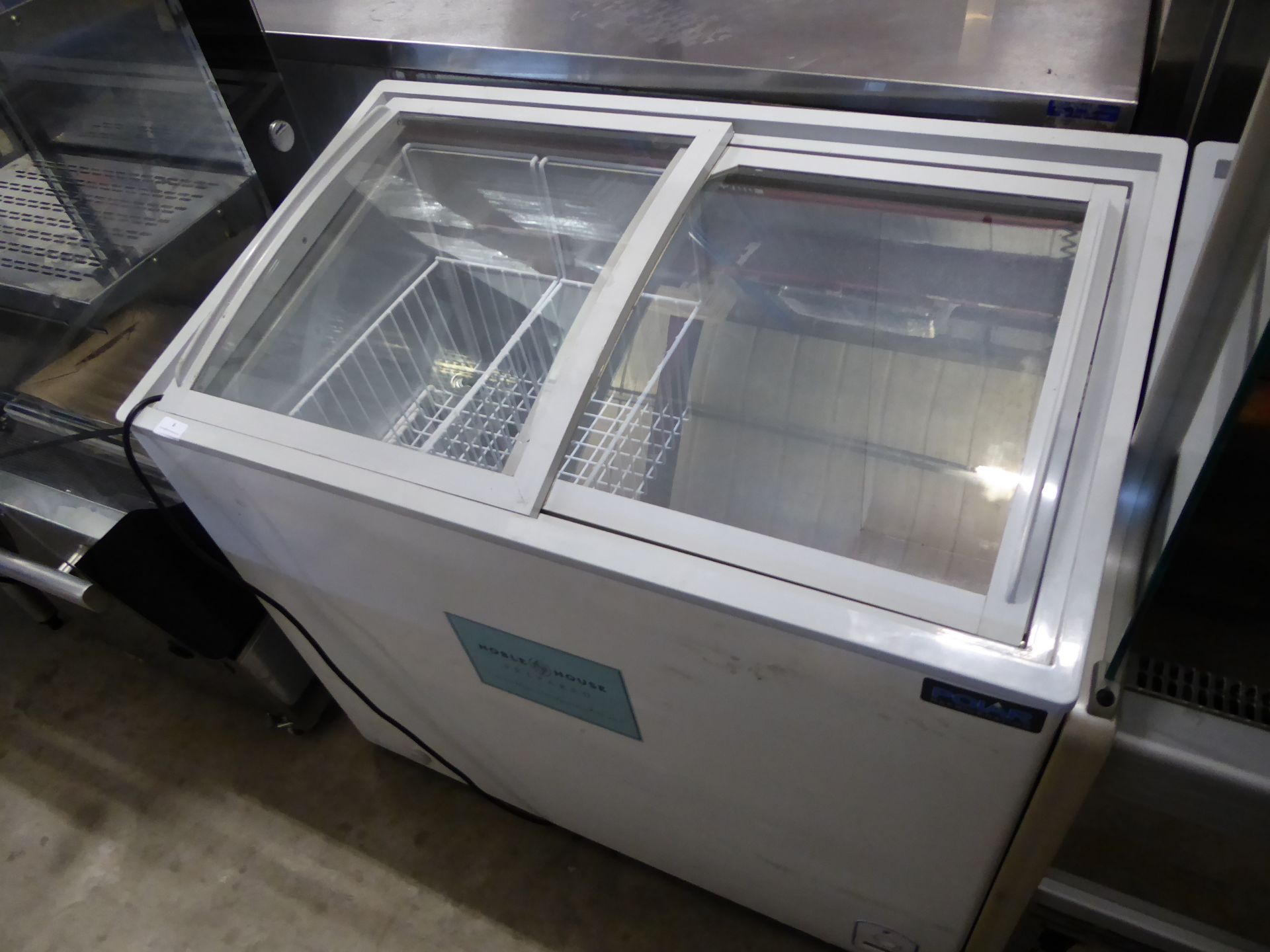 * Polar chest freezer - with clear sliding doors. 960w x 580d x 900w