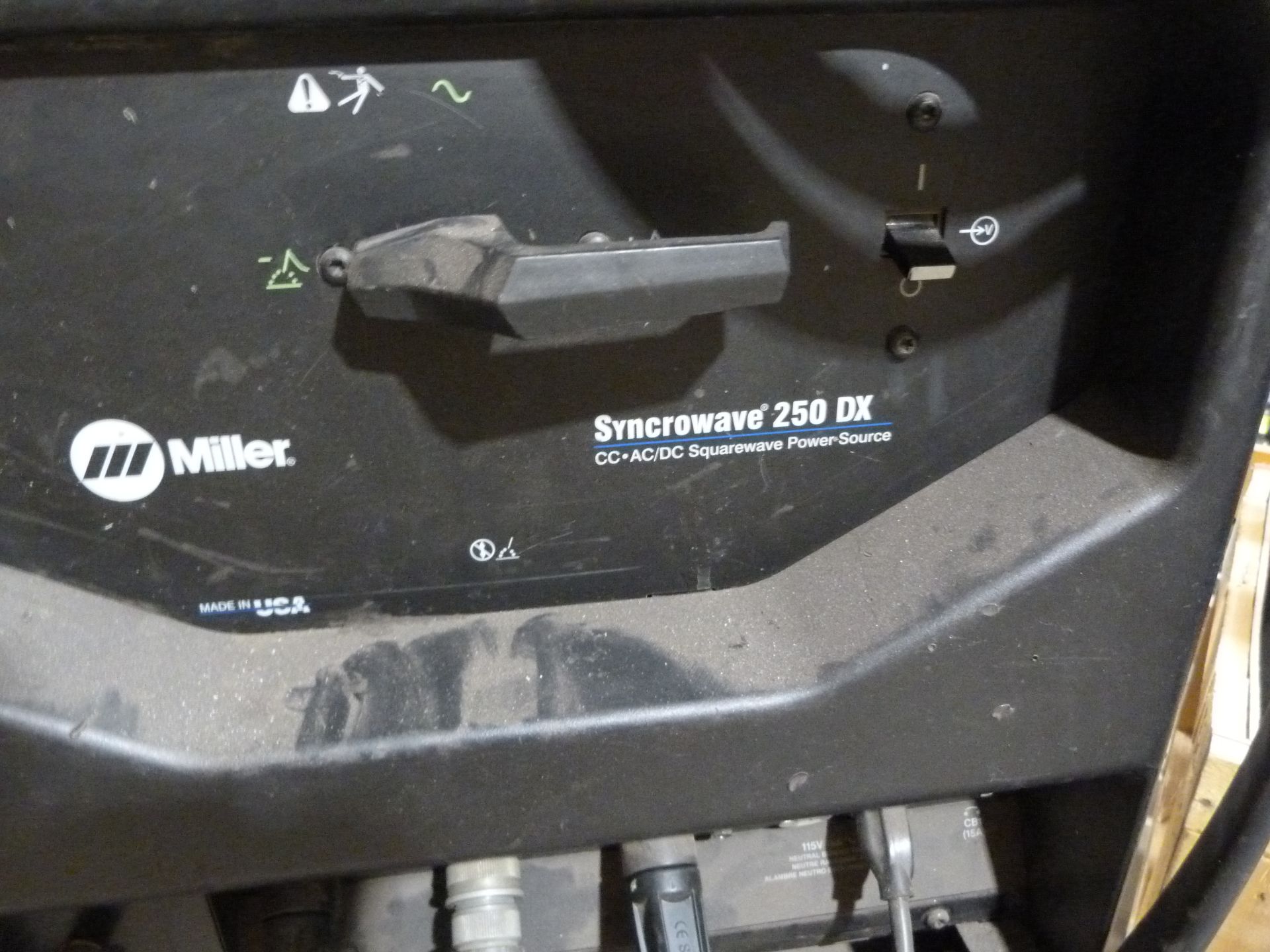 *Miller Syncrowave 250DX Weld Set with Tig Torch a - Bild 2 aus 3