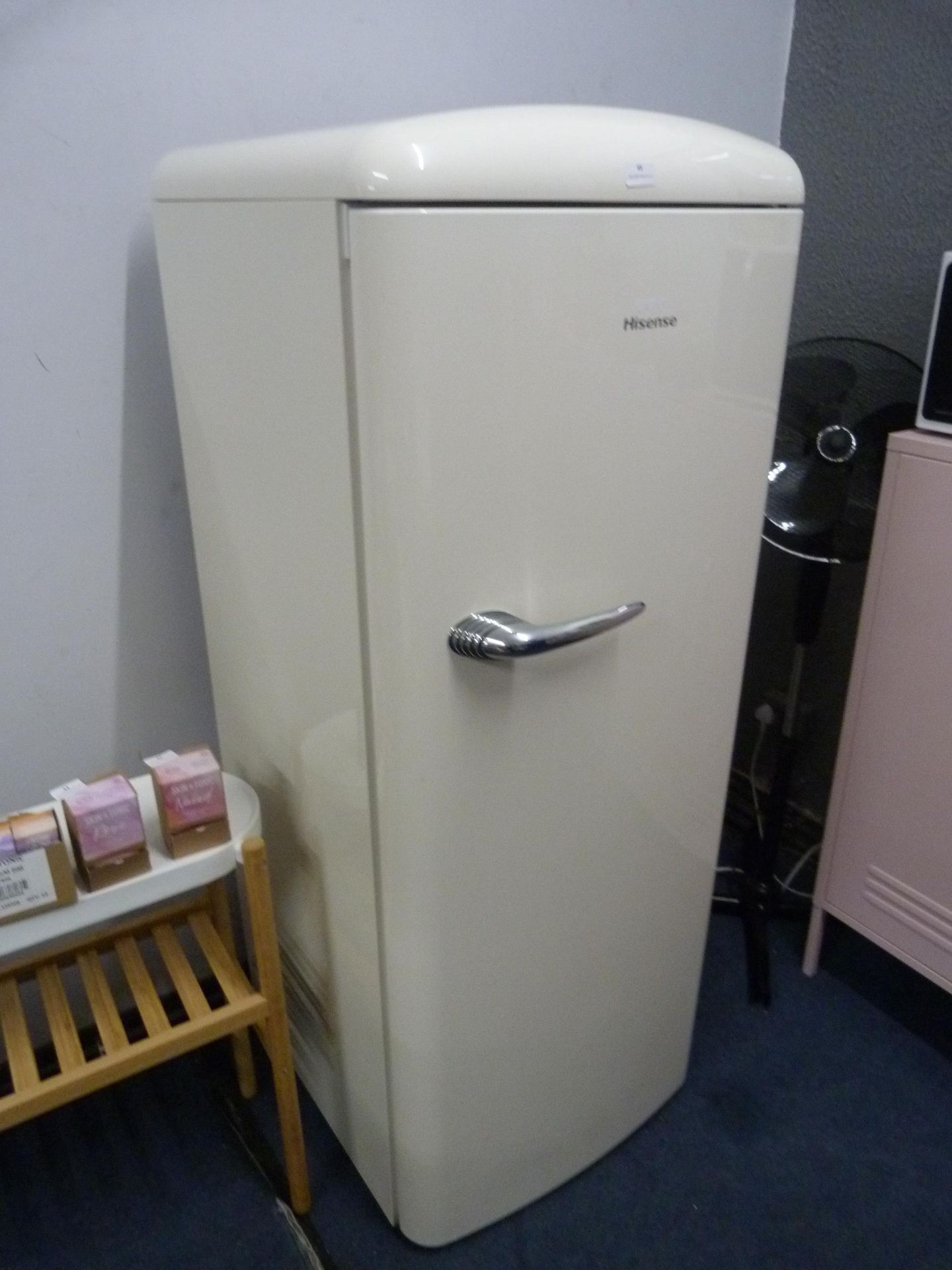 *Hisense Retro Style Dome Top Cream Fridge