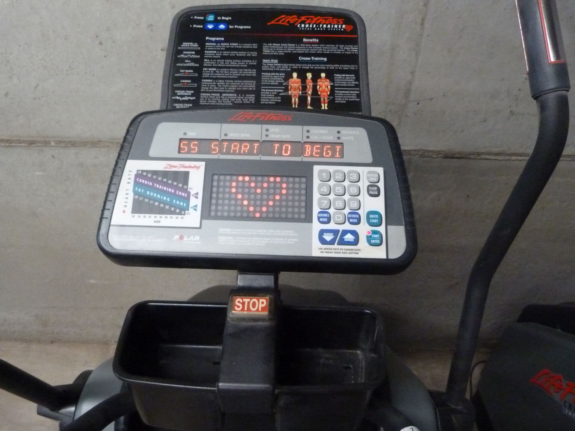 *Life Fitness Total Body 9500HR Cross Trainer - Image 2 of 2