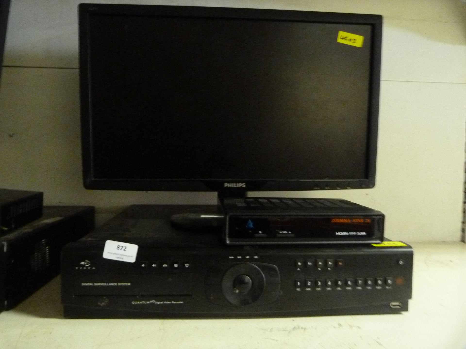 *Vista DVR with Philips Monitor (no hard drive)