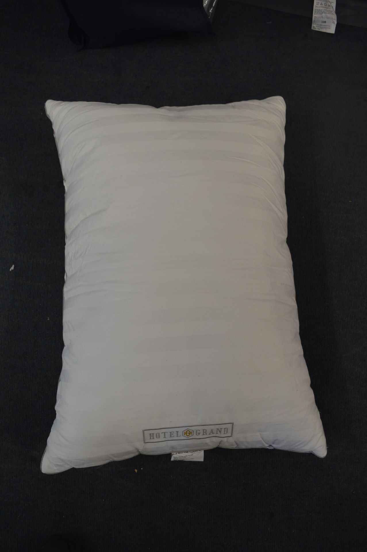 *Hotel Grand Down Filled Pillow