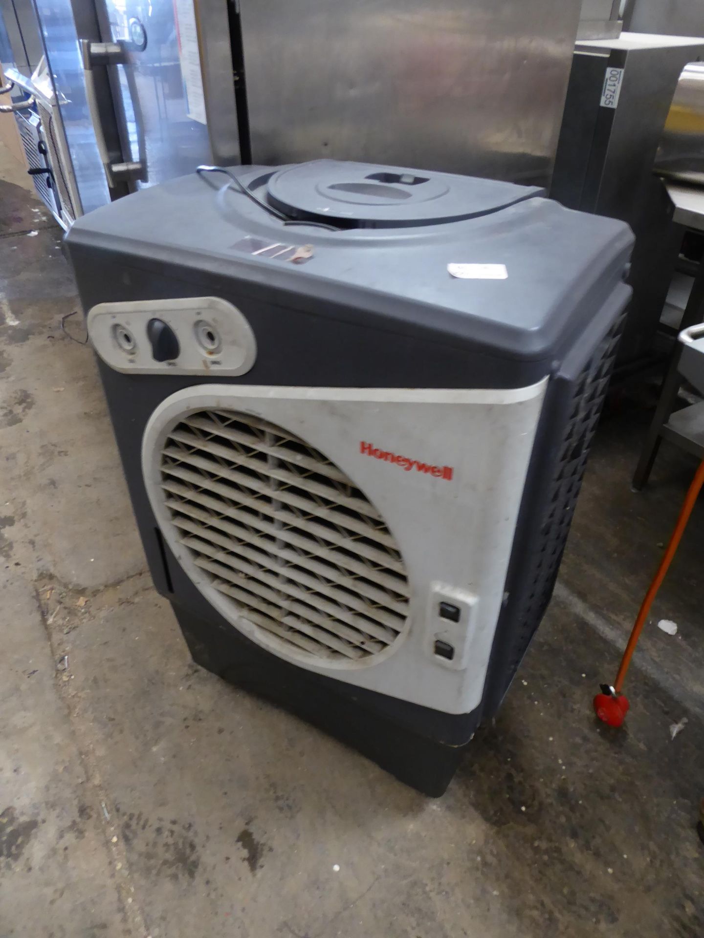 * Honeywell air circulating unit - Image 2 of 2