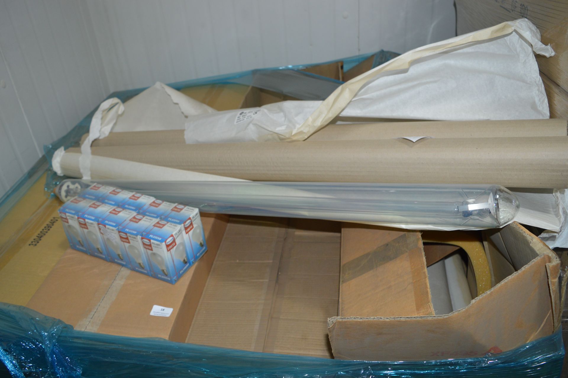 *Pallet of 24 GE 180w Sox Lamp Bulb, and ~1400 100 - Image 2 of 2