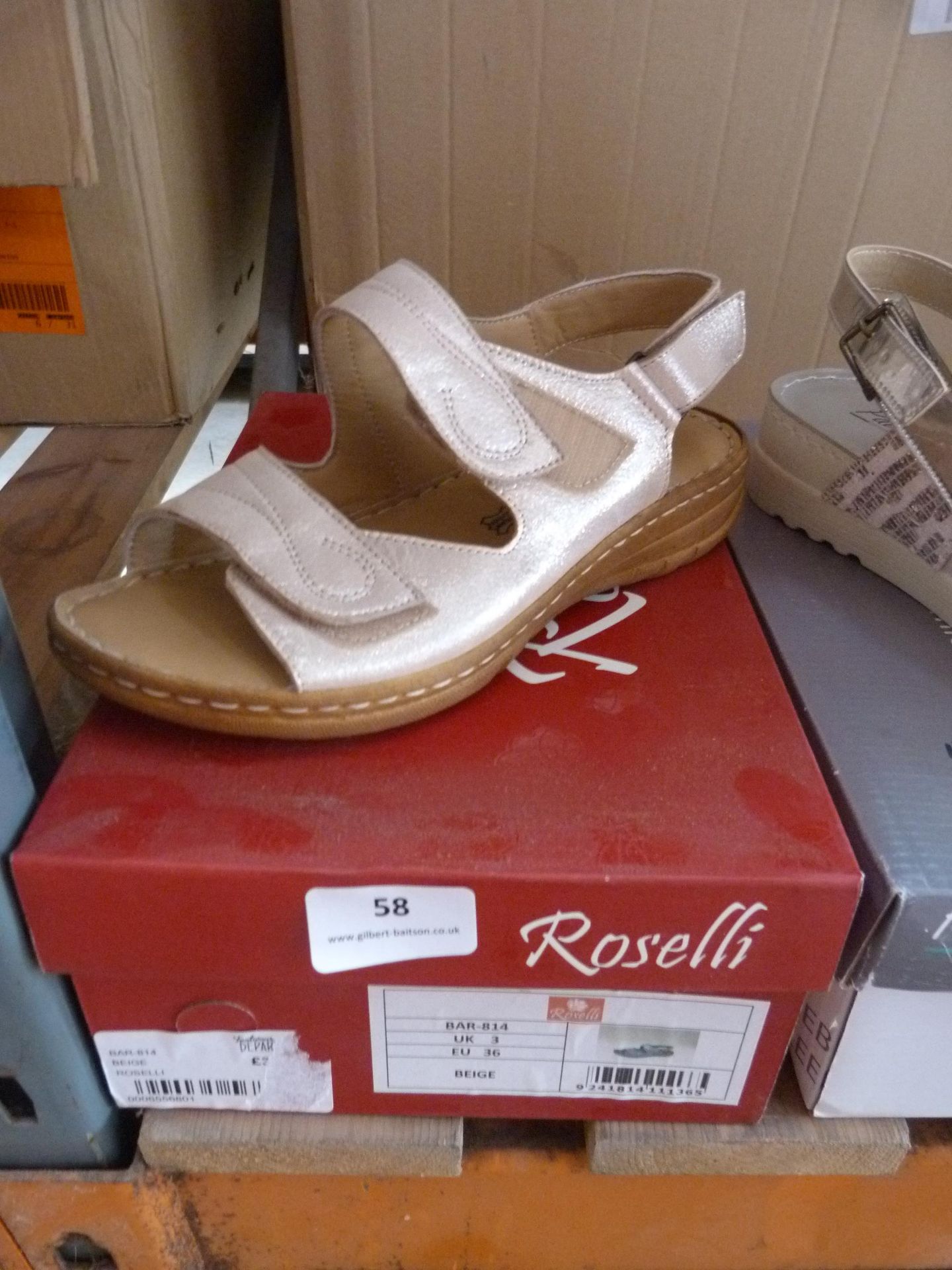 *Roselli Ladies Shoe (beige) Size: 3