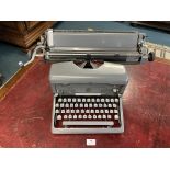 Imperial 65 Vintage Typewriter