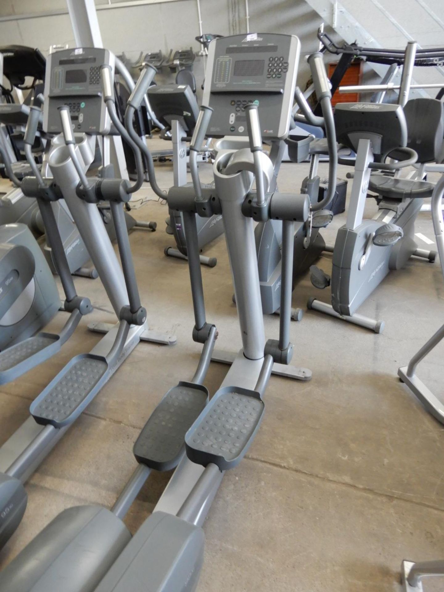 *Life Fitness 95XI Elliptical Cross Trainer