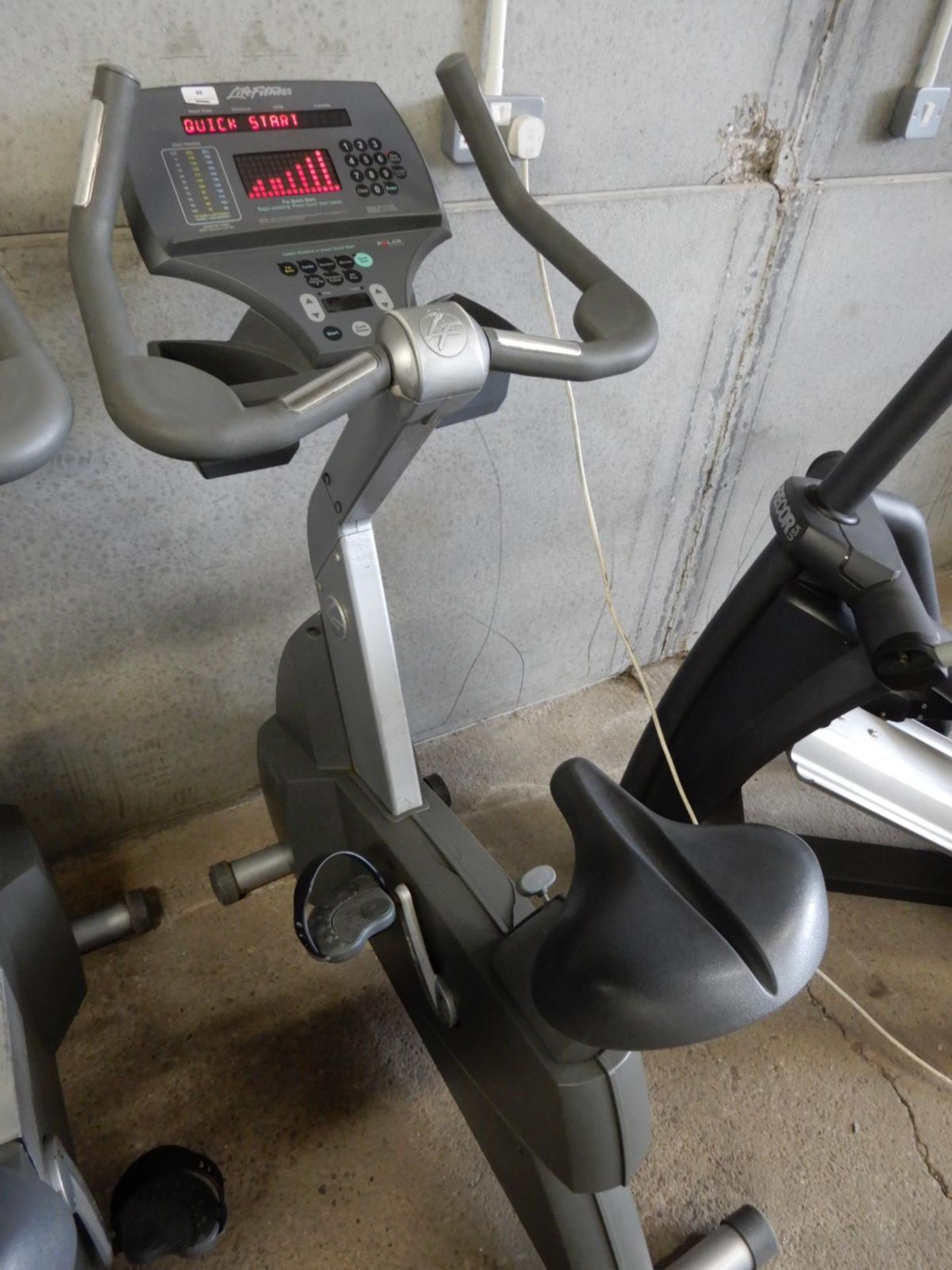 *Life Fitness 95CI Upright Exercise Cycle