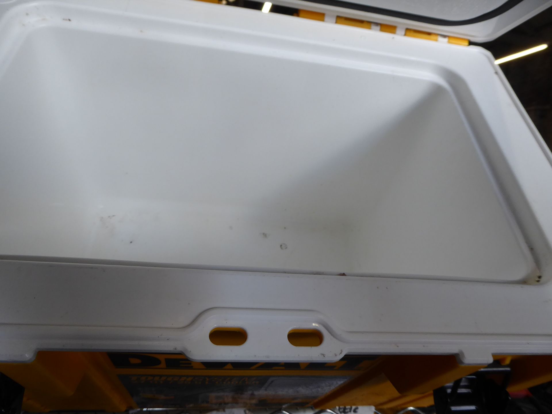 * DeWalt tough system 25.5L cooler - Image 3 of 3