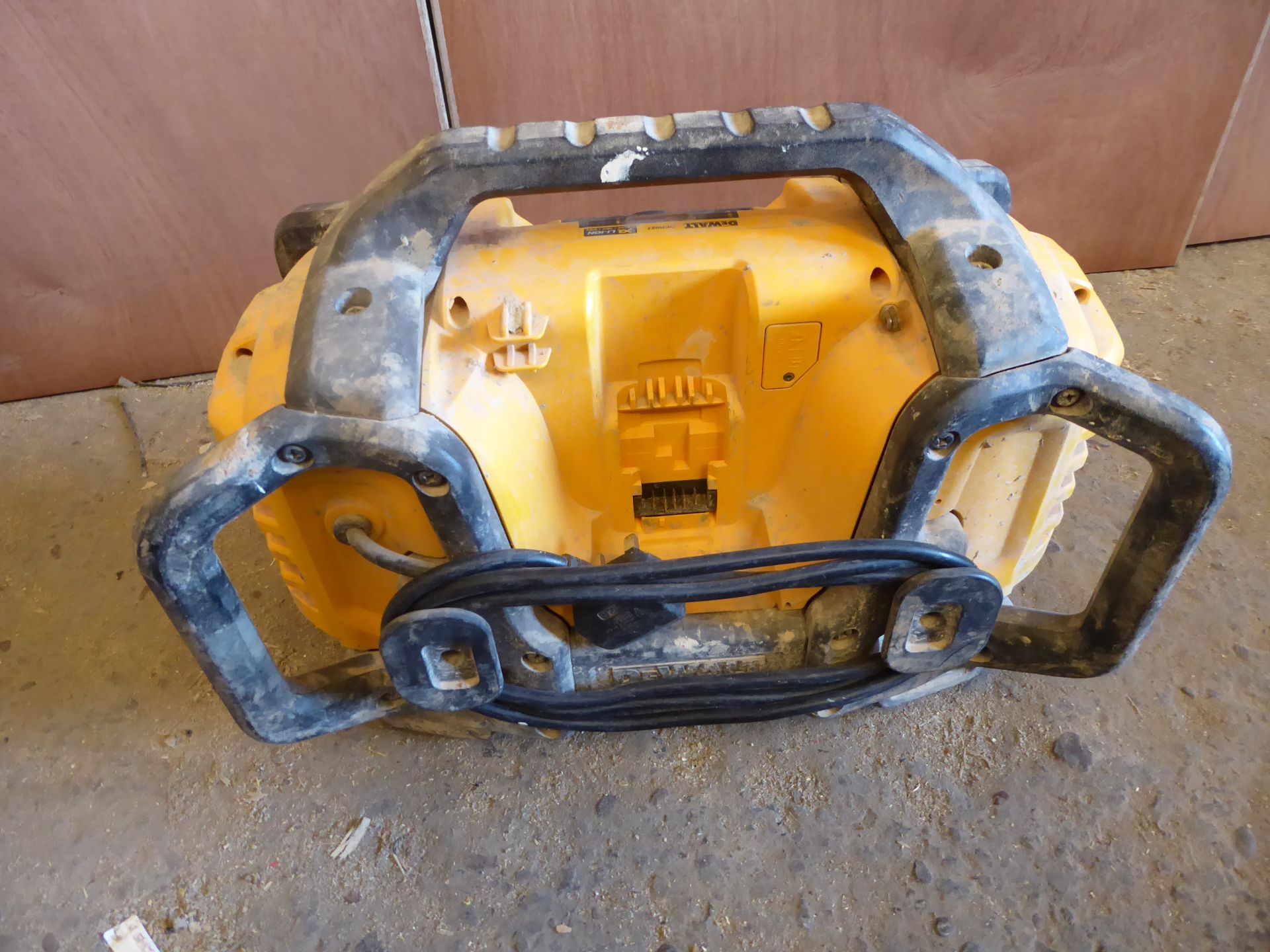 * DeWalt site radio DCR027 - Image 3 of 3