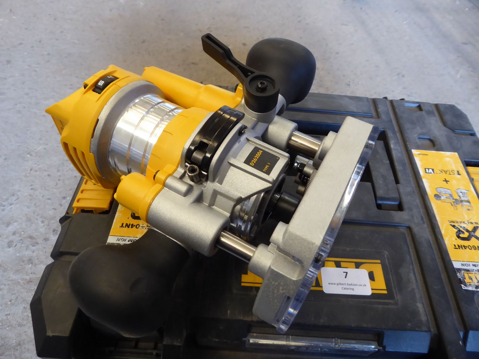 * unused brushless DeWalt router DCW600 in box - Image 2 of 3