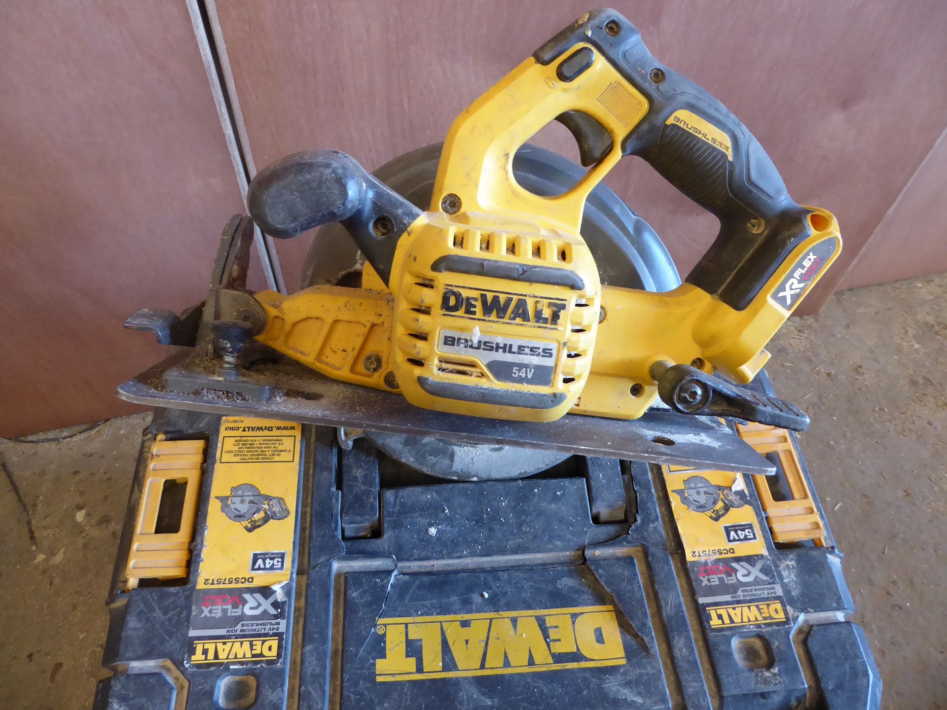 * DeWalt DC5575 Circular saw - Image 2 of 3