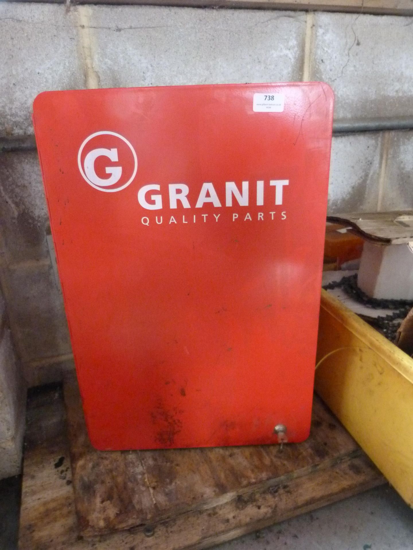 *Granit Storage Cabinet Containing Various Bulbs - Image 2 of 2