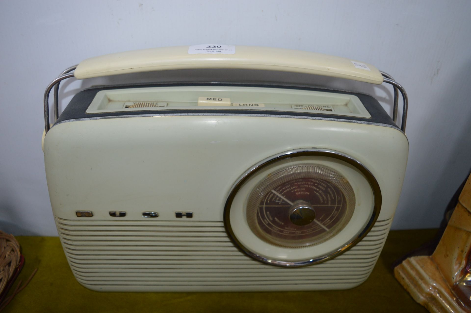 Vintage Bush Radio (AF but in Working Order) - Image 2 of 3