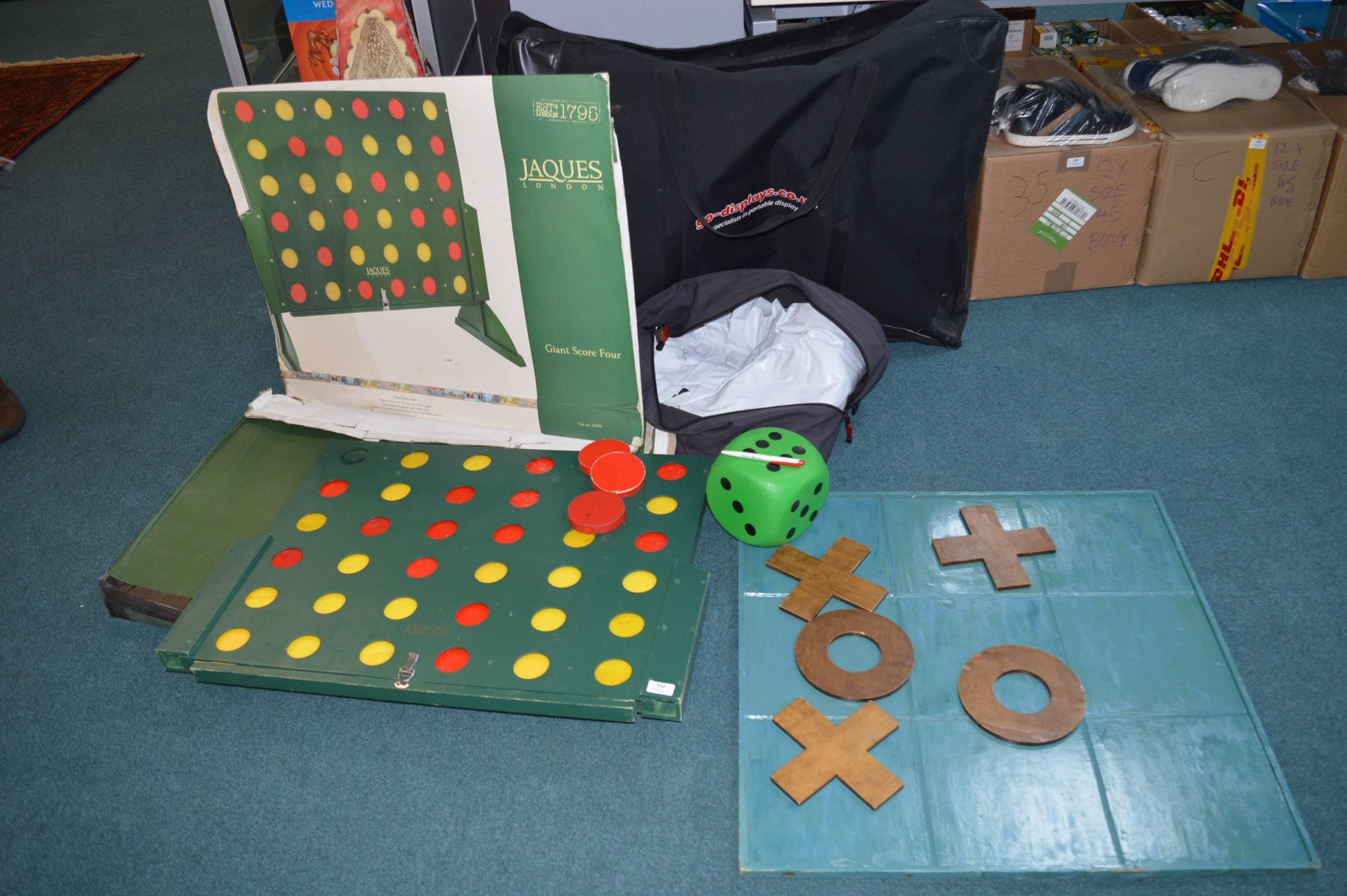 Giant Games; Naughts & Crosses, Connect Four, Snak