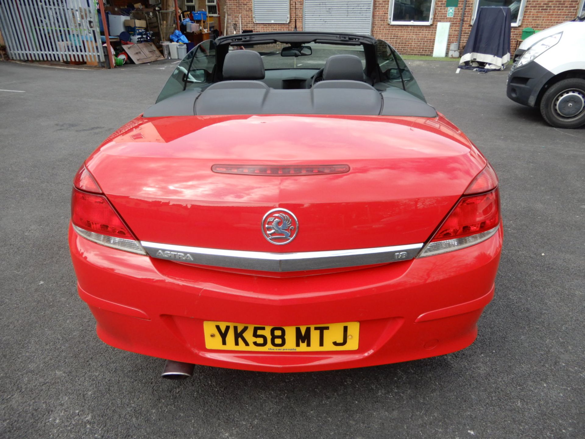 Vauxhall Astra Convertible, REG: YK58 MTJ MOT: 15/12/22 - Image 4 of 12