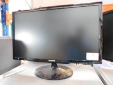 * Samsung S24d300H Monitor