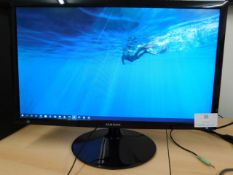 * Samsung S24d300H Monitor