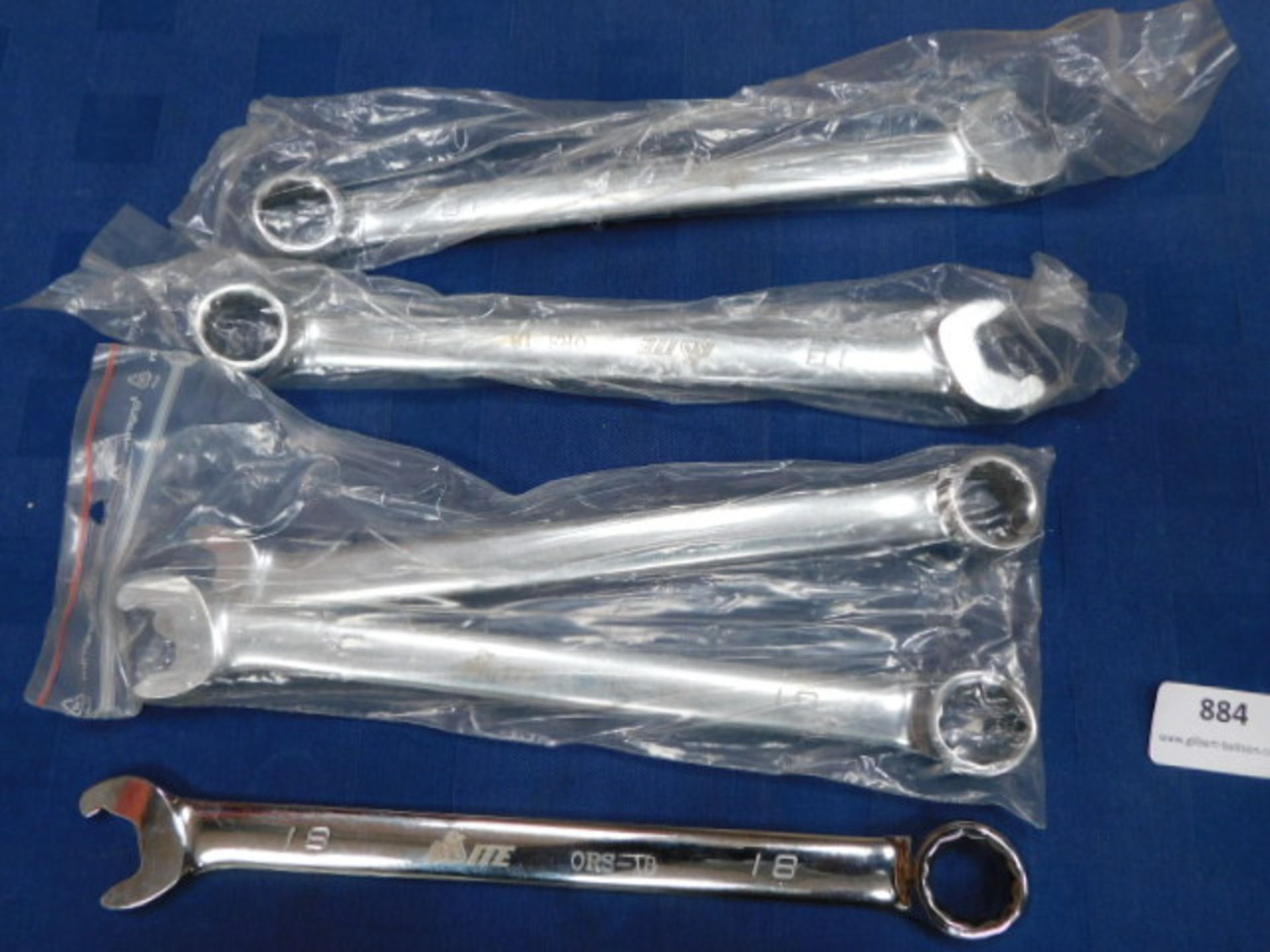 * 5x 18mm Spanners