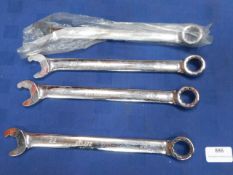 * 4x 22mm Spanners