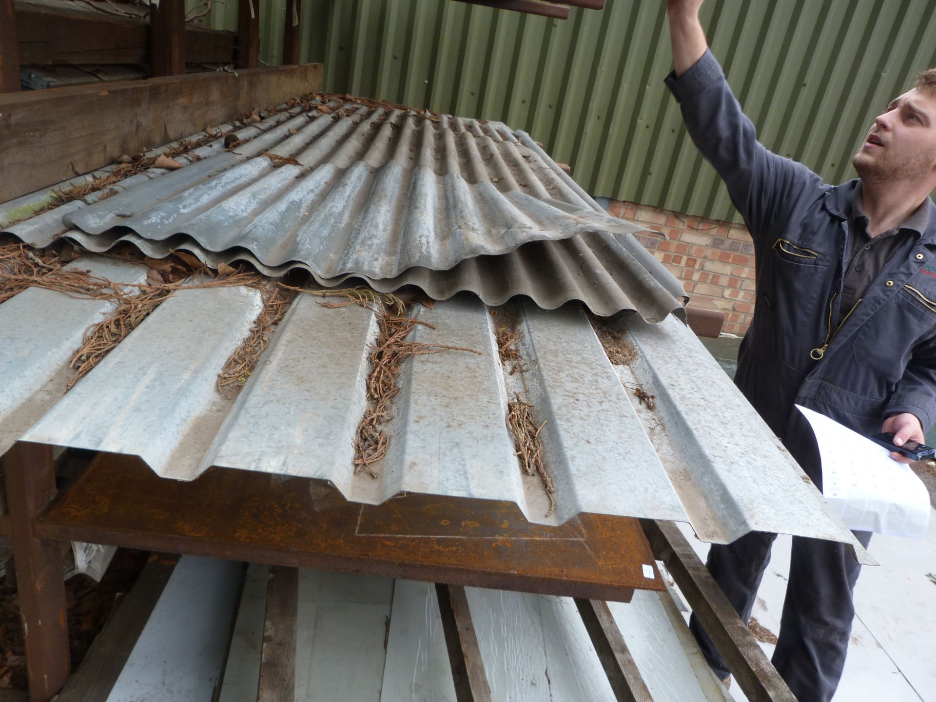 *Contents of Plate Rack to Include Various Tin Sheets, Steel Plate, Roofing Sheets, etc. - Image 2 of 4