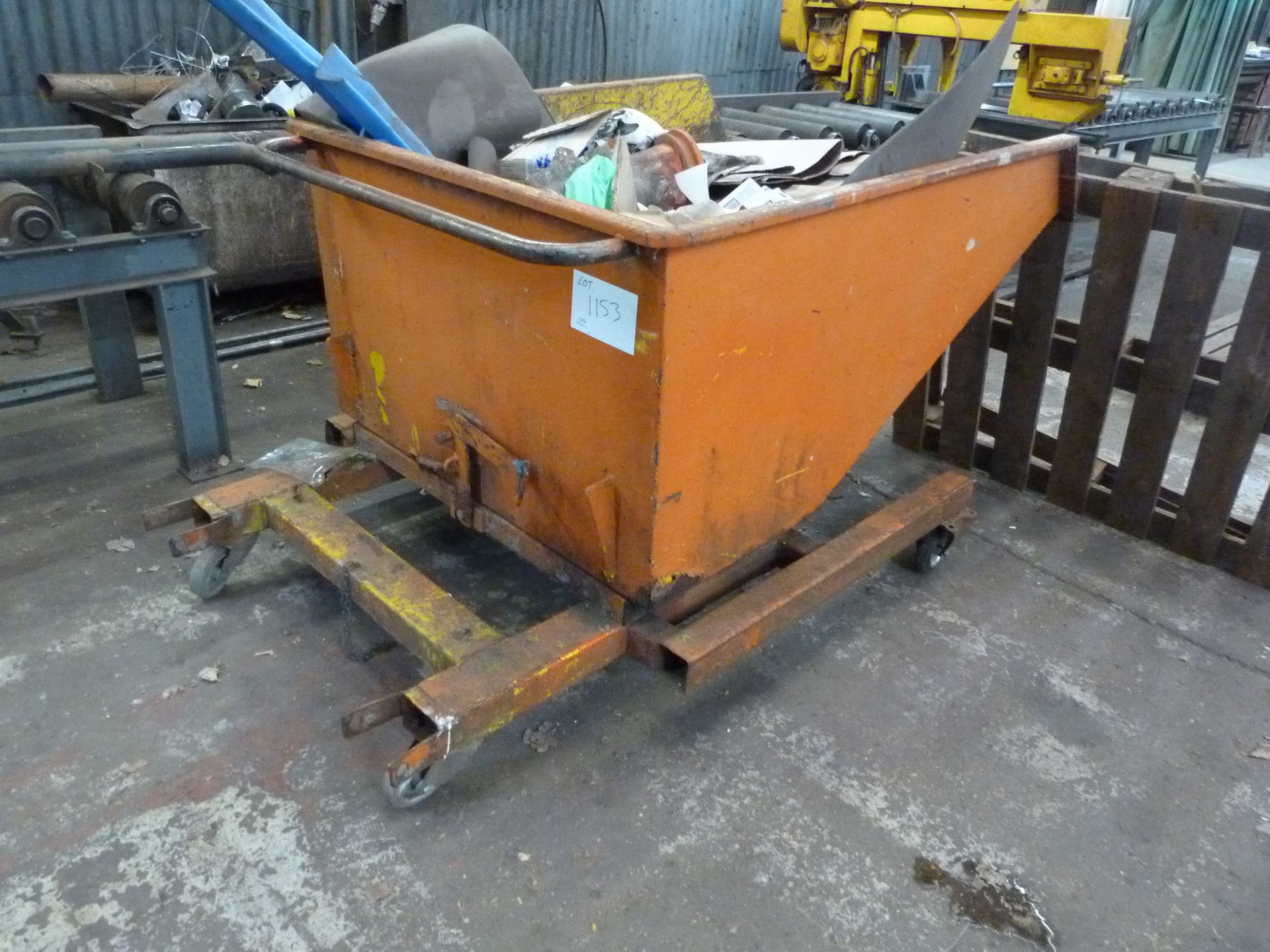 *Orange Forklift Tipping Stillage