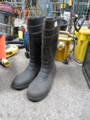 *Pair of Size: 11 Steel Toecap Wellington Boots