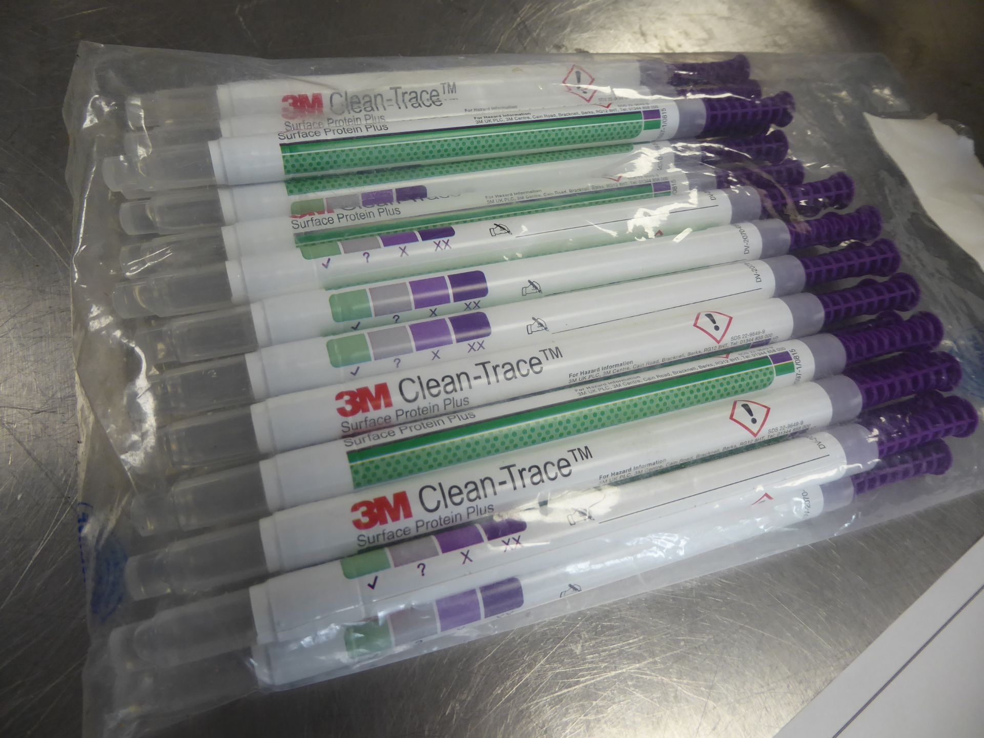 * collection of medical swabs and test kits - for testing food borne bacteria - Image 2 of 4