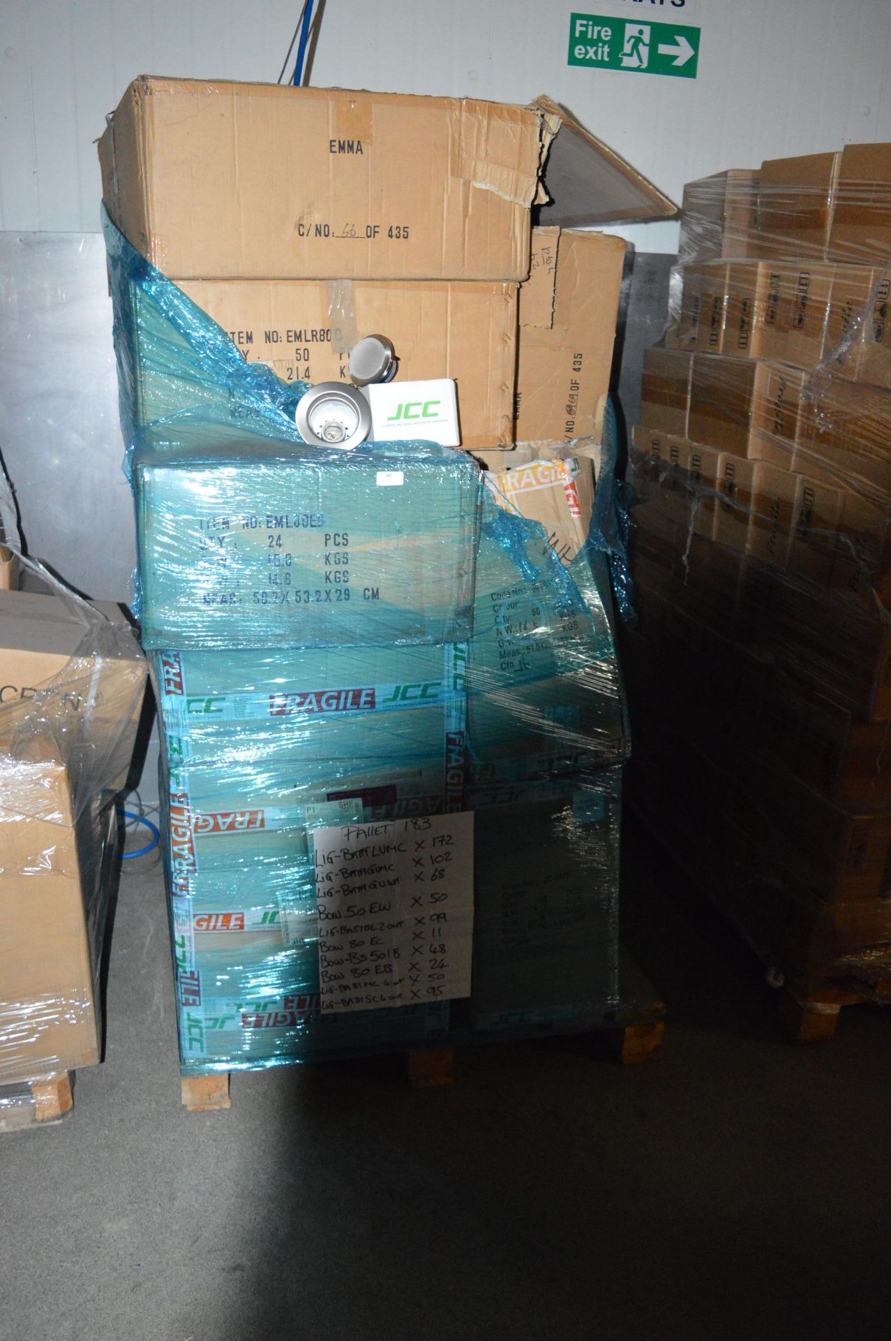 *Pallet of Assorted Eyeball and Downlights