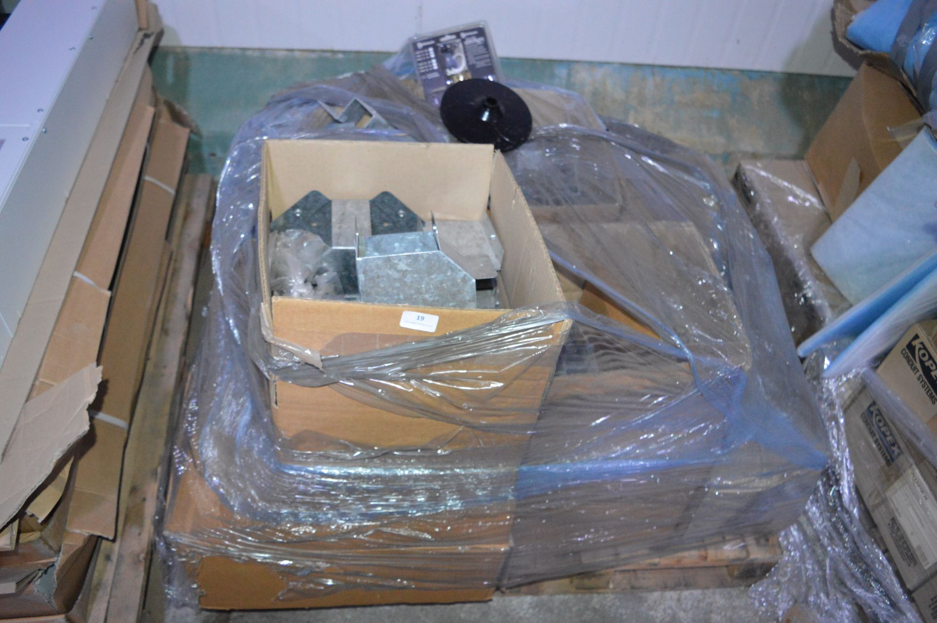 *Pallet of Mixed Galvanised Conduit Fittings