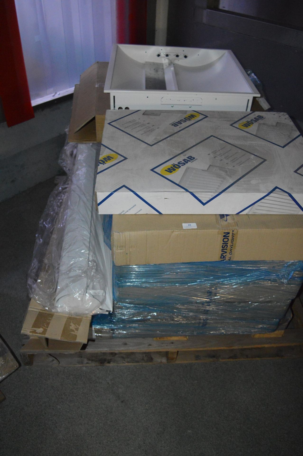 *Pallet of Assorted 600x600 and Other Ceiling Ligh